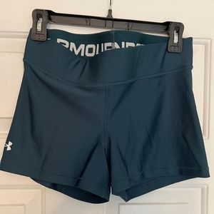 Under armour teal compression shorties